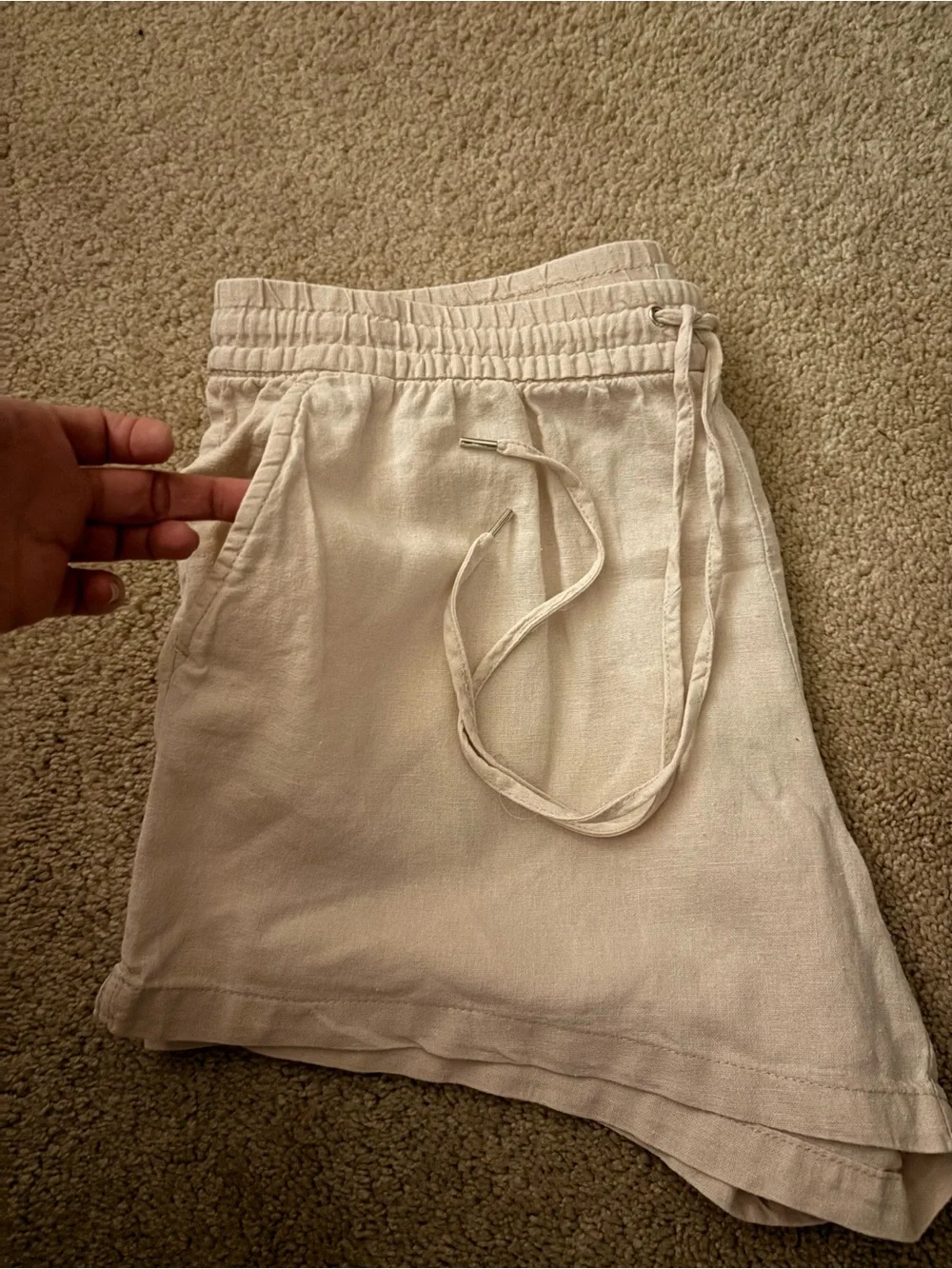 H&M Women's Drawstring Shorts - Picture 4 of 5